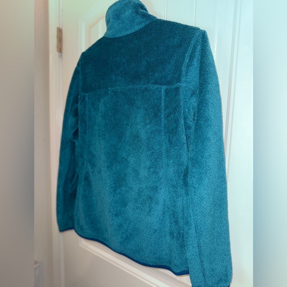 Patagonia Worn Wear
Women's Re-Tool Snap-T Pullover Fleece - Picture 6 of 13
